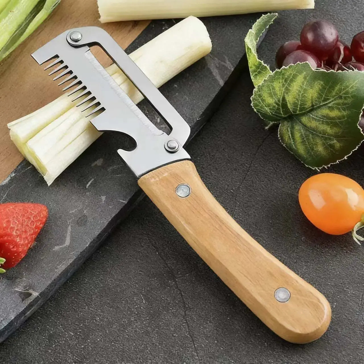 【Summervibes】Multi-Functional Vegetable Peeler for Kitchen, Ultra-Sharp Stainless Steel Blade with Wooden Handle and Bottle Opener, for Vegetables or Fruits That Need to Be Peeled (2 Pcs)